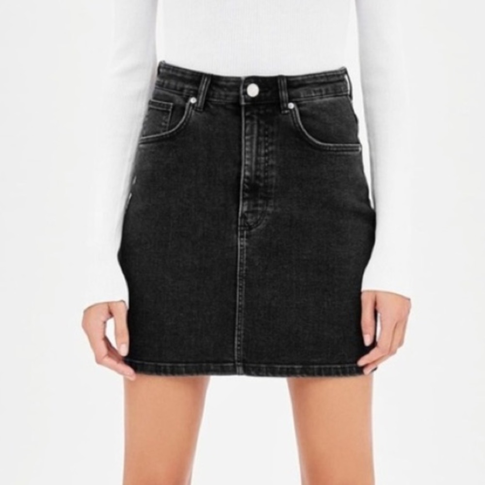Zara black denim skirt NEW
